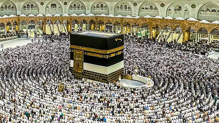 Entered the Hijr during the seventh circuit doing ‘Umrah