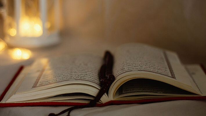 Gathering people to recite the Qur.aan