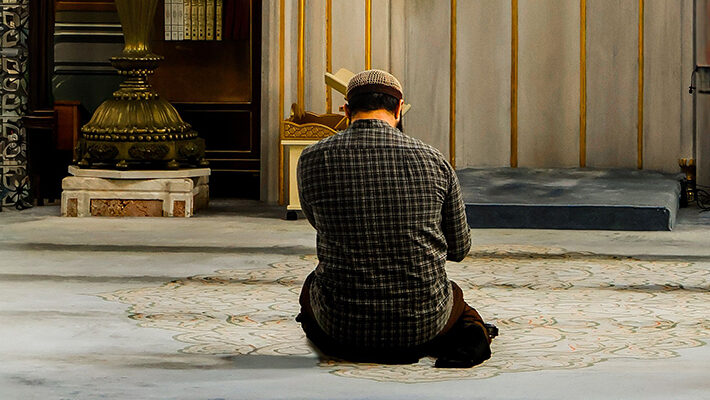 Gifting the reward of the prayer to the deceased