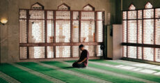 Pronouncing the intention for the salaah, wudhoo, tawaaf and sa'ee