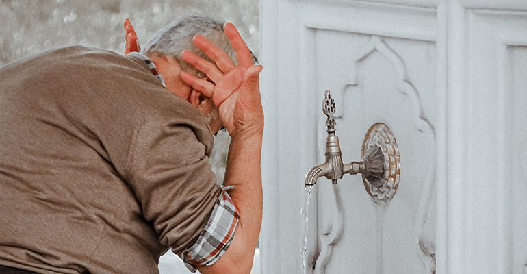 Wiping the neck during wudhoo and washing more than three times